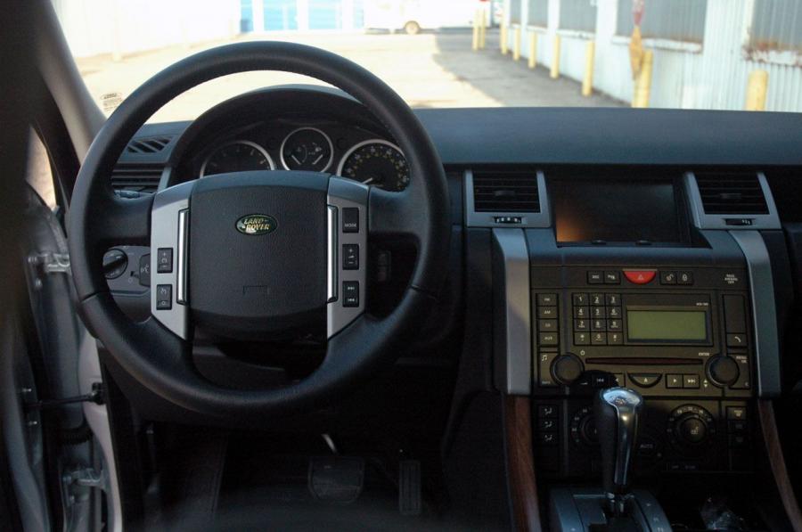  Land Rover Range Rover Sport 2008 года  (фото 21 из 37)